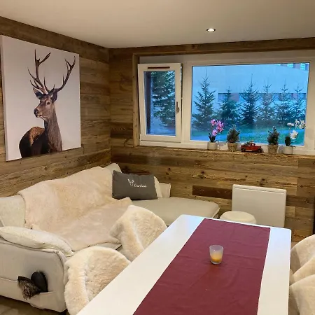 1650 Moriond - 2 Double Bedroom Near Snow Front *