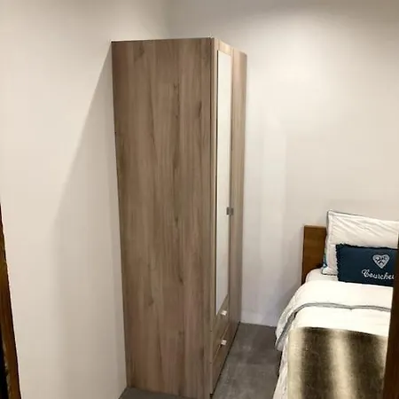 1650 Moriond - 2 Double Bedroom Near Snow Front Apartment Courchevel